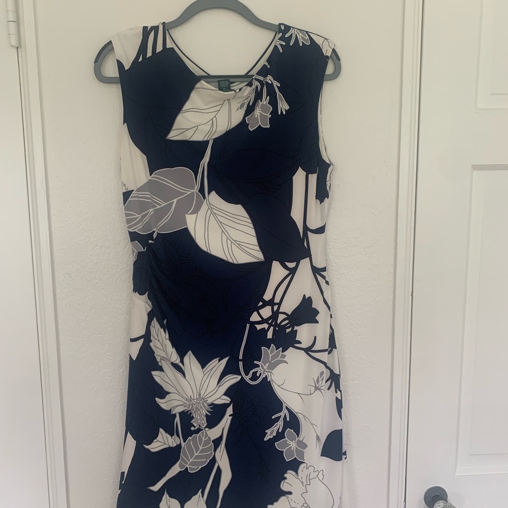 Ralph Lauren knee length dress, navy & cream floral design. Size 16 (runs small) - Picture 5 of 6